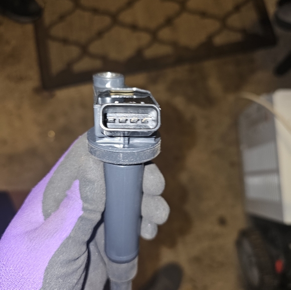 Duralast Ignition Coil - Picture 6 of 8